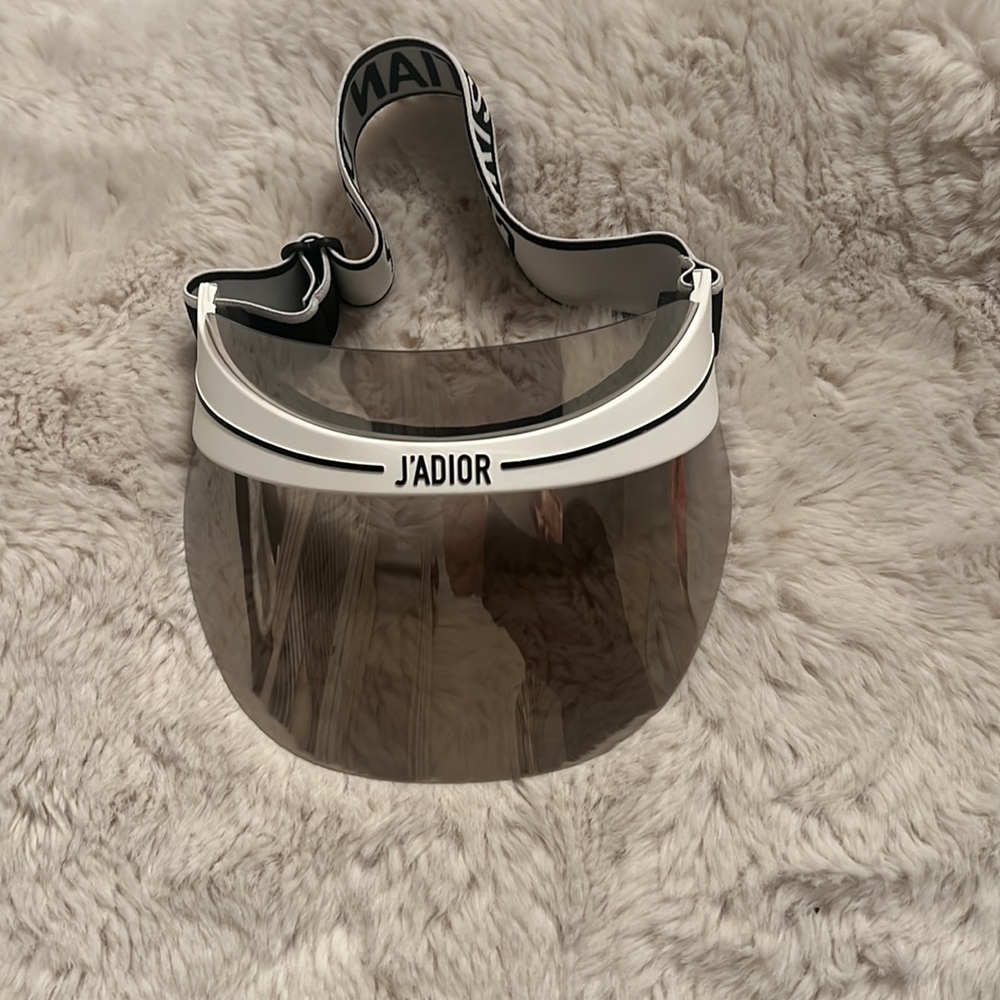 Christian Dior visor ! - Picture 3 of 4